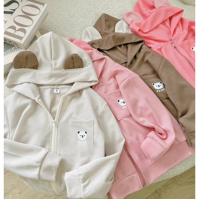 Áo khoác cho bé, áo khoác nhẹ chất tổ ong dày dặn mũ thêu đắp tai gấu cho bé trai và bé gái