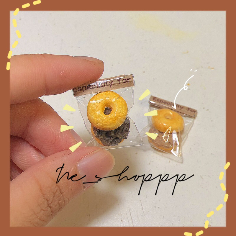 Mô hình bánh donut nhân kem