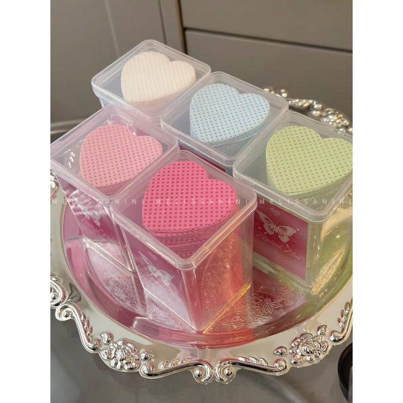 Giấy lau gel trái tim