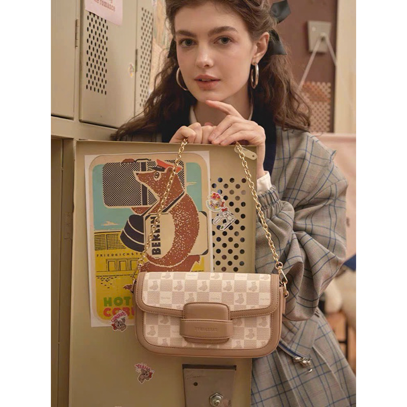 Túi TTWN BEARrr kèm charm size 24