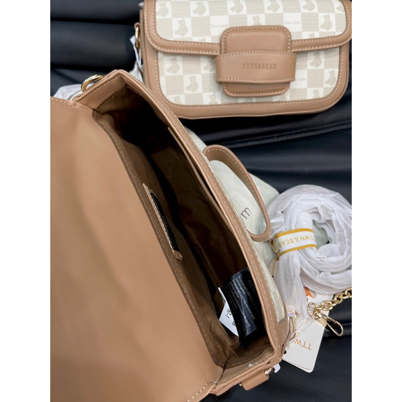 Túi TTWN BEARrr kèm charm size 24