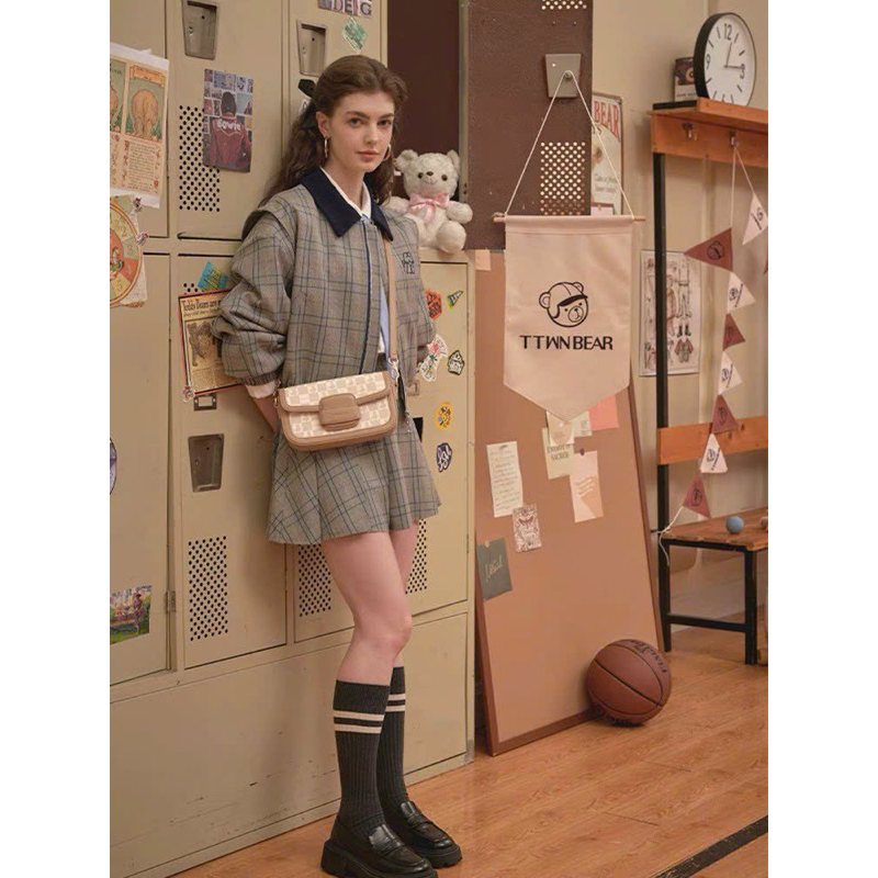 Túi TTWN BEARrr kèm charm size 24