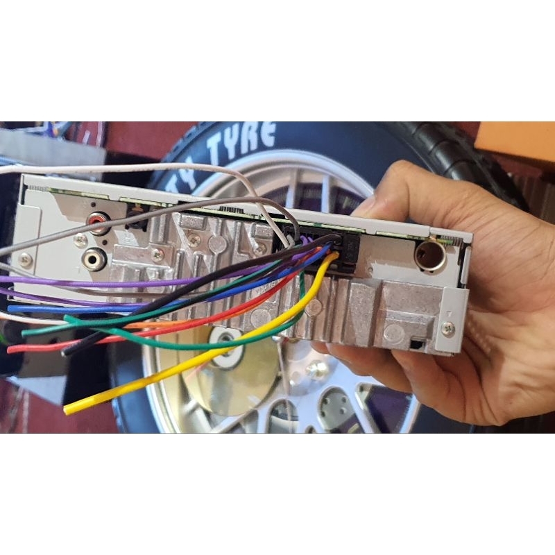 Máy phát nhạc liền Amply PIONEER DHE -2250UBG. Tính năng usb/aux/cd mp3/radio/out put rca.