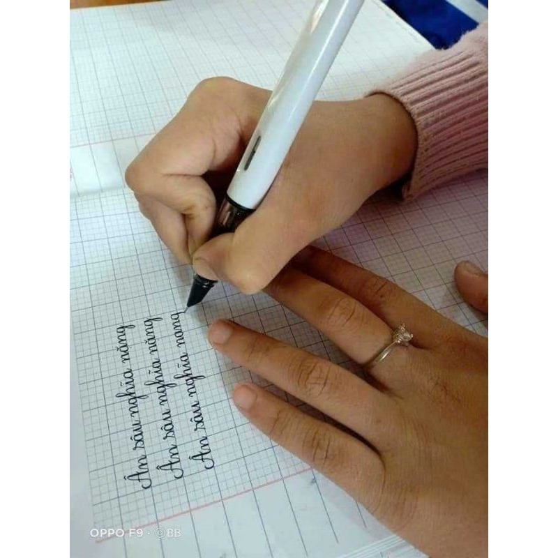 Bút máy xoá được