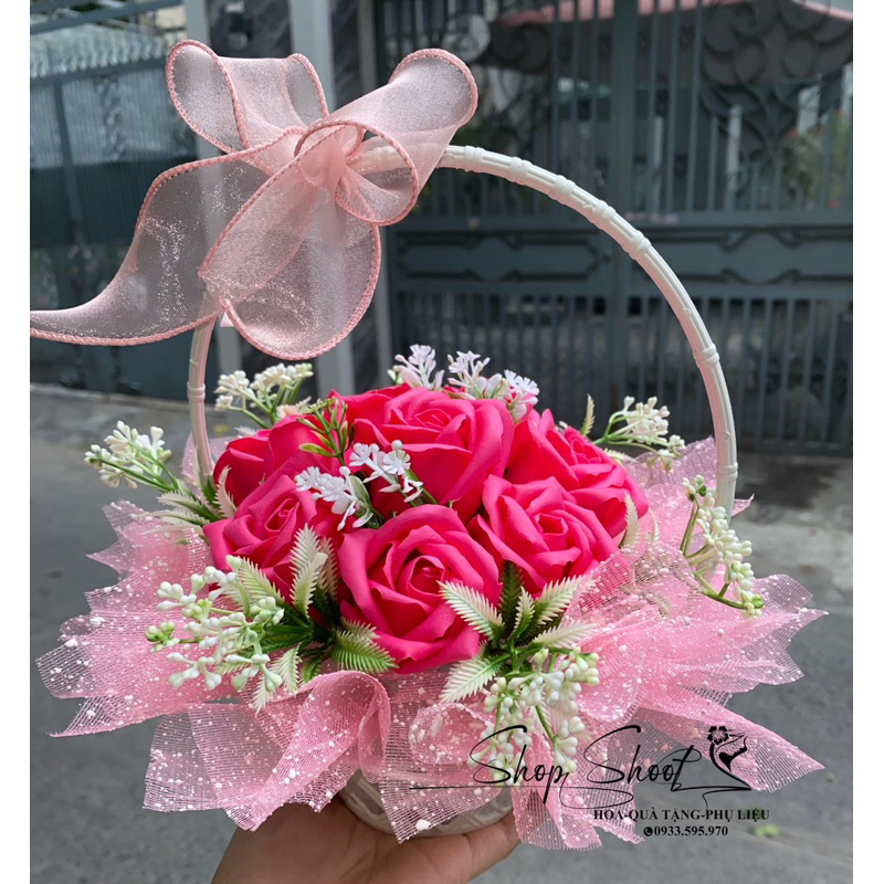 Giỏ hoa sáp dùng làm quà tặng 20/10 20/11 8/3 14/2