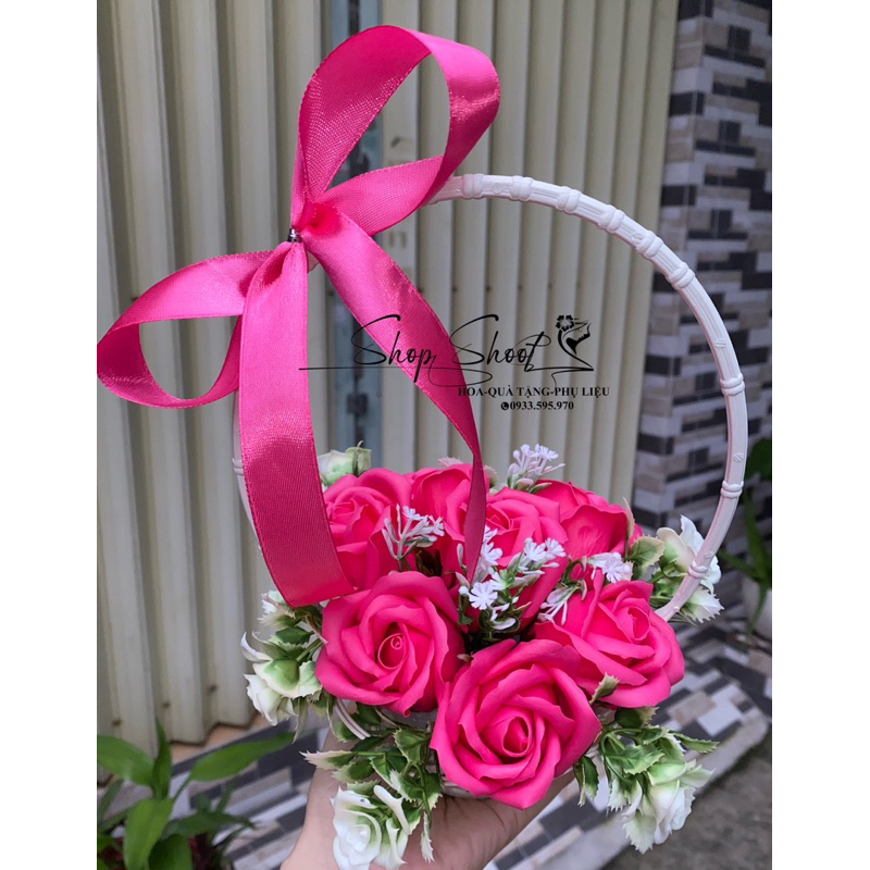 Giỏ hoa sáp dùng làm quà tặng 20/10 20/11 8/3 14/2