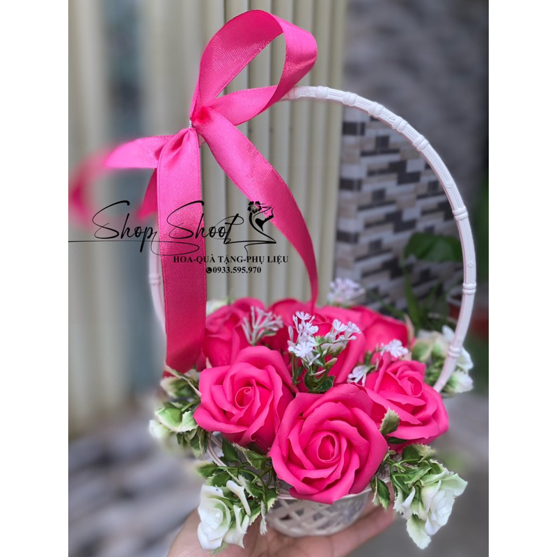 Giỏ hoa sáp dùng làm quà tặng 20/10 20/11 8/3 14/2