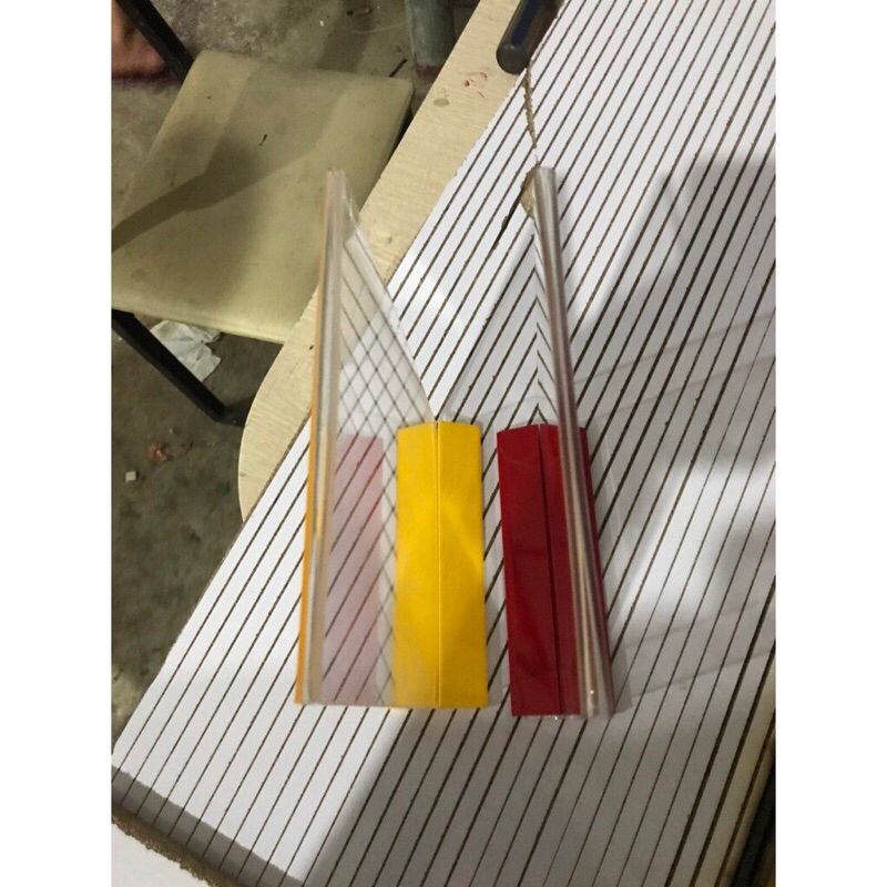 Menu mica A5 15 x 21cm. Đế Lùa, Đế Gỗ theo yêu cầu