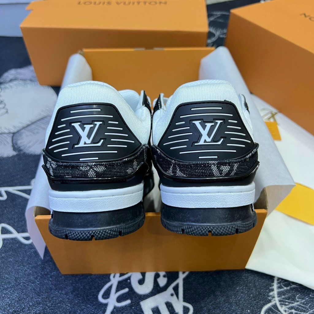 Giày LV Trainer 2 màu,giày Louis Vuitton Trainer Black White bản Trung Full phụ kiện | BigBuy360 - bigbuy360.vn