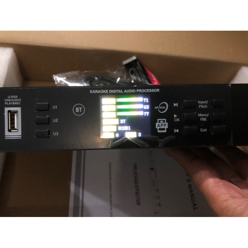 Vang số karaoke chuyên nghiệp JBL K5000 Ultra