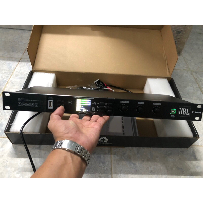 Vang số karaoke chuyên nghiệp JBL K5000 Ultra