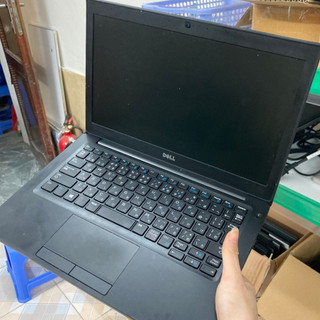 Thanh lý máy dell cũ xước vỏ cấu hình i5/ ram 8gb/ ssd 128gb
