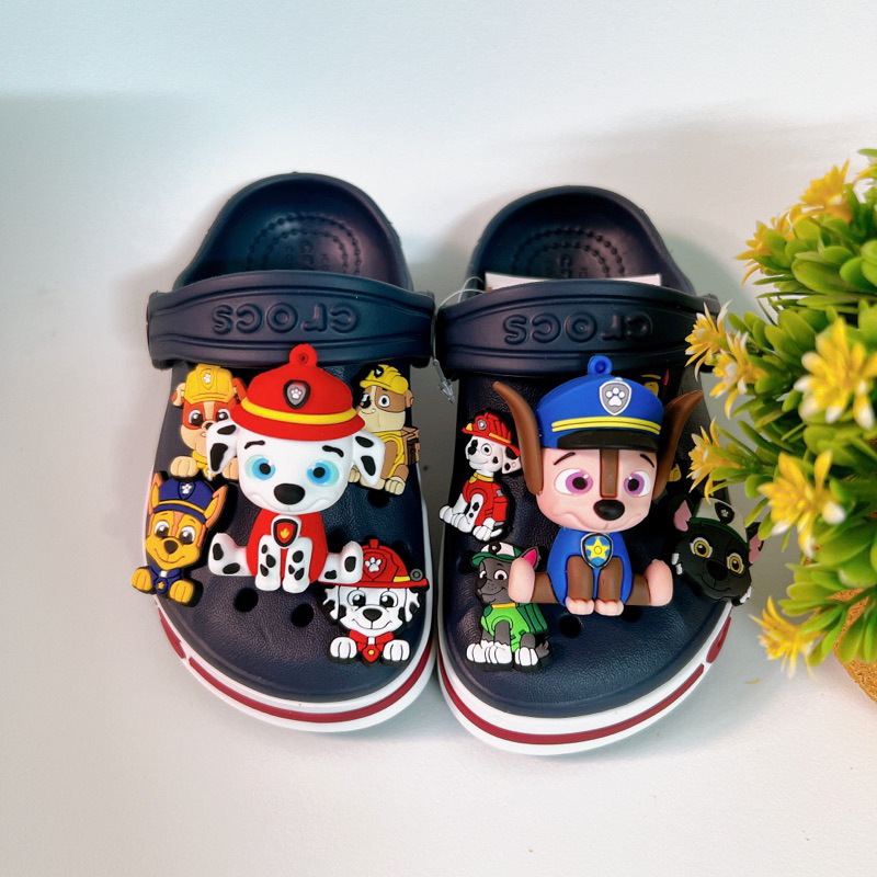 Dép Crocs Bay A màu xanh than mix Sticker cho bé trai MunCrocs sỉ lẻ sục Crocss Classic cho bé gái