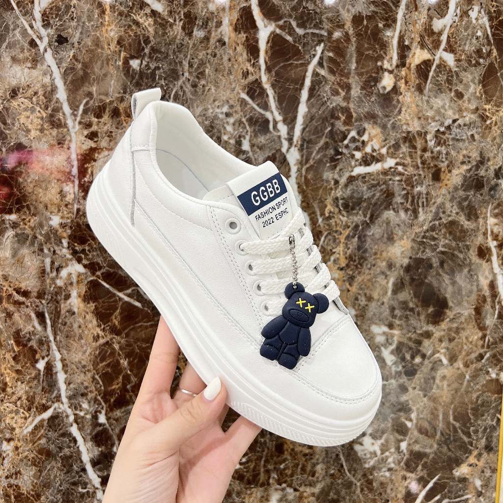 Giày  thể thao nữ gắn sticker - TT187