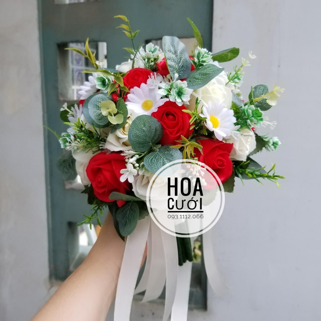HOA CƯỚI CẦM TAY CÔ DÂU HOA HỒNG SÁP THƠM, HOA CẦM TAY CÔ DÂU XU HƯỚNG CƯỚI HIỆN ĐẠI
