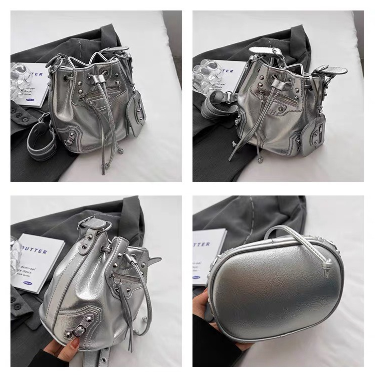 Túi đeo chéo nữ dây rút cá tính da Pu rõ vân