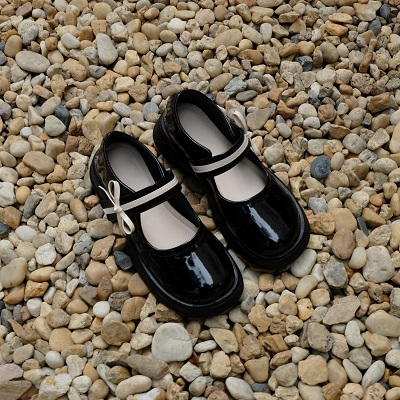 Giày đốc nữ thắt nơ Cổ Tích da bóng đế PU siêu nhẹ 5cm