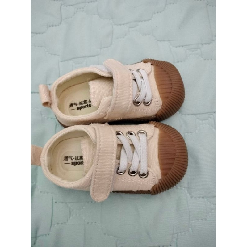 Giày thể thao vải chống trơn trượt cho bé