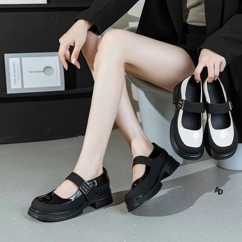 Giày búp bê đế cao su đúc , quai dán tag miumiu. Hàng quảng châu cao cấp