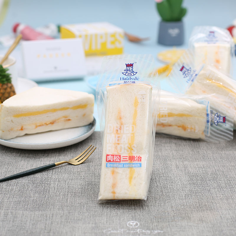 SANDWICH TAM GIÁC NHÂN KEM DRIED MEAT FLOSS
