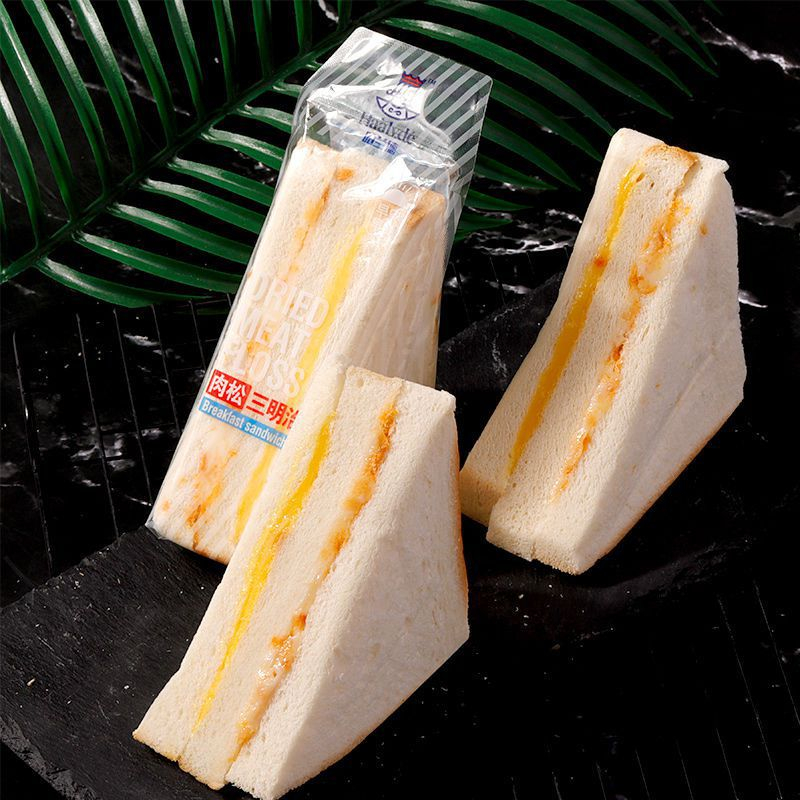SANDWICH TAM GIÁC NHÂN KEM DRIED MEAT FLOSS