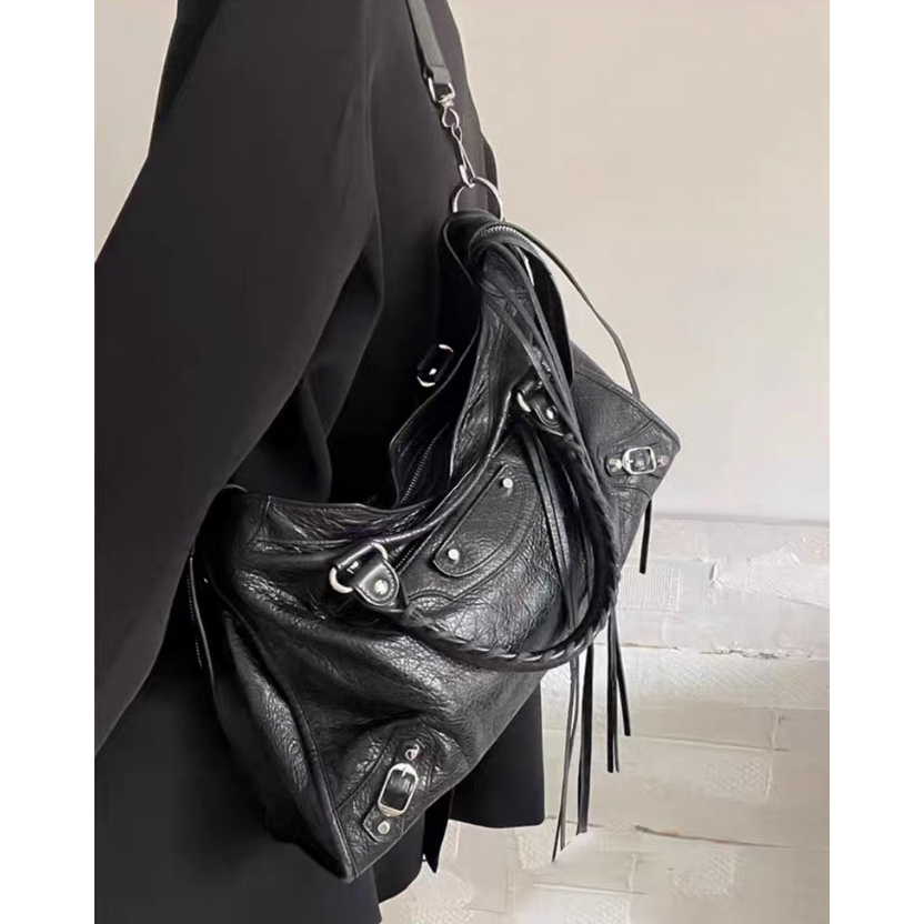 Túi xách nữ đeo vai đeo chéo cá tính da Pu rõ vân đựng vừa ipad