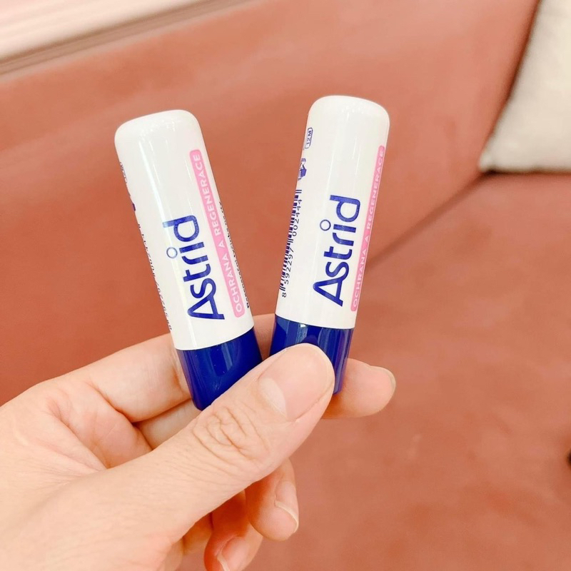 Son dưỡng mỡ hươu Astrid