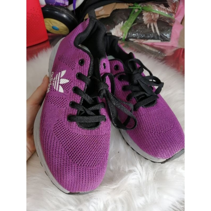 Nhiều mẫu Giày thể thao siêu nhẹ còn lẻ size 38,39,40,41 giảm giá mạnh nh