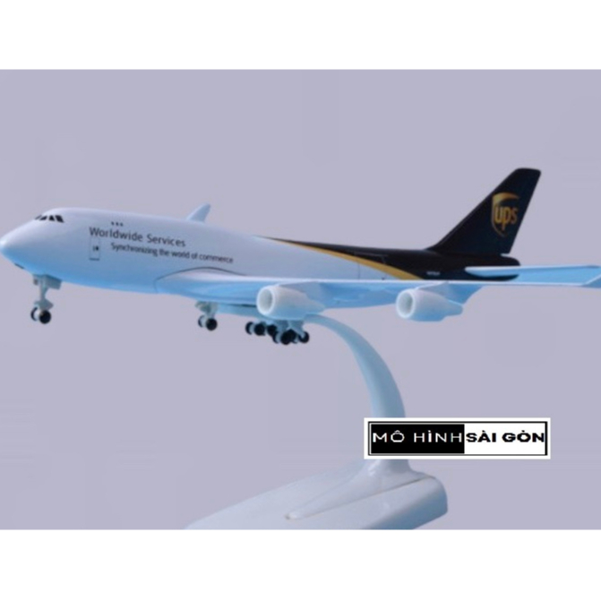 Máy Bay Mô Hình Boeing B747 "UPS AirCargo" worldwide service 20CM Tỉ Lệ 1:400