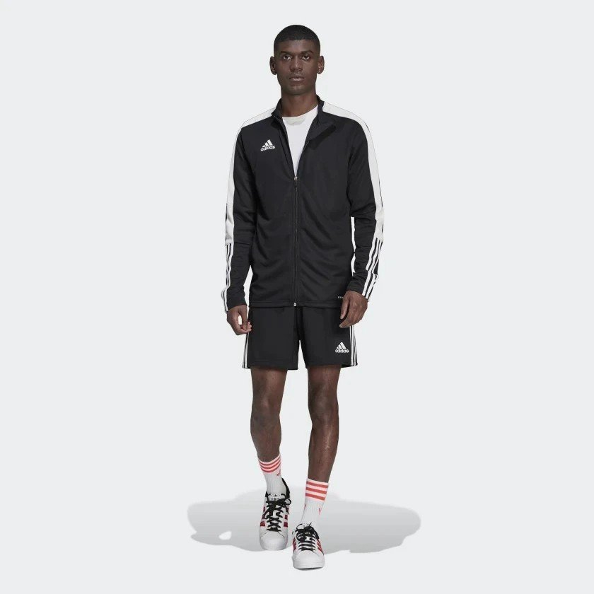 Áo khoác Adidas full bọc tag hãng đầy đủ, giá web 1triệu8 số lượng có hạn