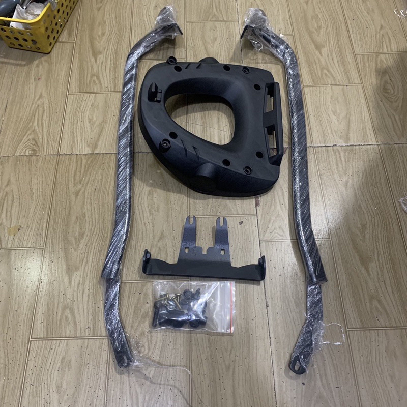 Cảng sau xe Winner winnerx v1-2-3 loại dài gắn thùng givi