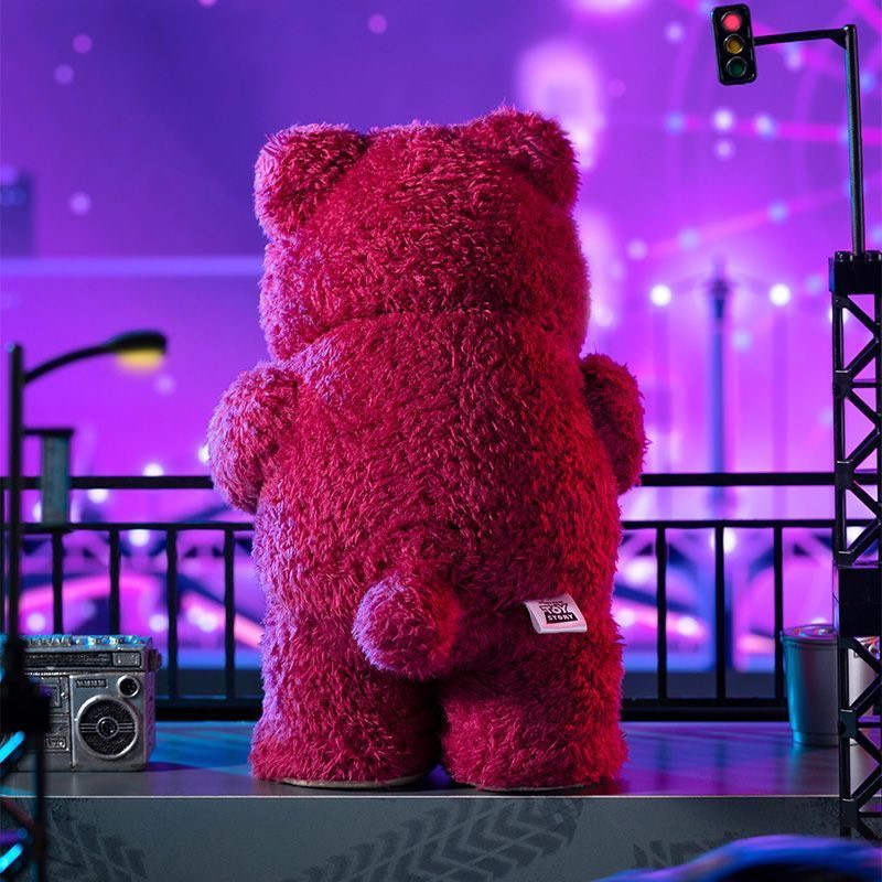 Mô hình Lotso gấu dâu 18cm biểu cảm cool ngầu mẫu mã mới nhất _ TingTing