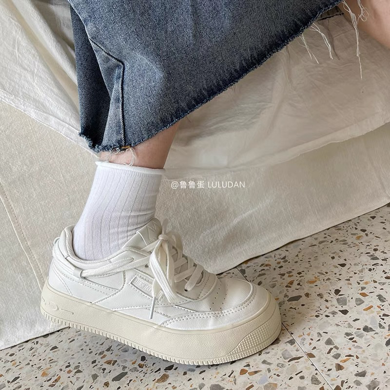 Giày sneaker nữ CHÍNH HÃNG phong cách hàn quốc ulzzang mũi tròn chất da PU cao 4cm phù hợp nam nữ