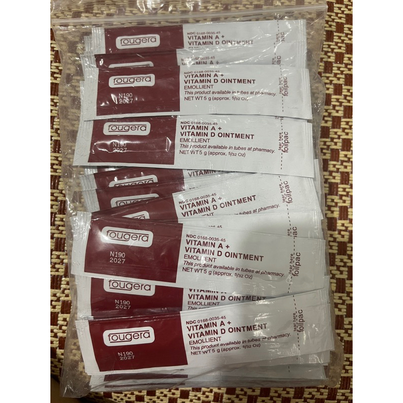 Bịch 100 gói Dưỡng vitamin A+D ointment dưỡng sau phun môi, xăm tattoo