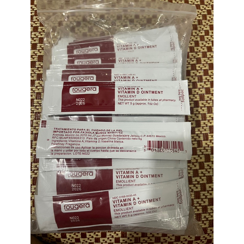 Bịch 100 gói Dưỡng vitamin A+D ointment dưỡng sau phun môi, xăm tattoo