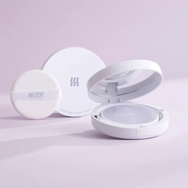 Kem Chống Nắng Dạng Cushion Nâng Tông Da, Dưỡng Ẩm Merzy Daily Light Up Sun Cushion SPF50+ PA++++ 12g