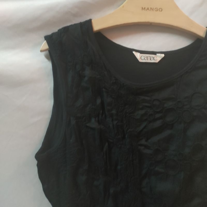 Áo sát nách Seconhand. N7