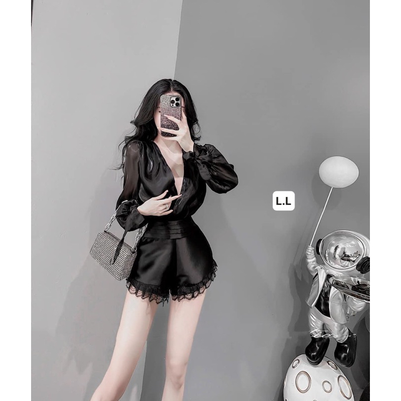 Sét áo sơ mi tơ óng mix quần tacta phối ren