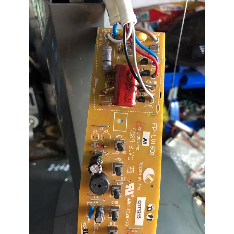 Mạch quạt cây Mitsubishi RV16 tháo máy