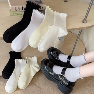 Những đôi tất dễ thương kiểu Nhật Bản mùa xuân và mùa thu