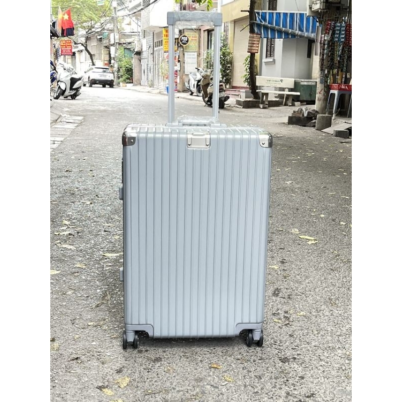 Vali khung nhôm khoá sập size 26 inch . dáng chuẩn sịn hàng nội địa