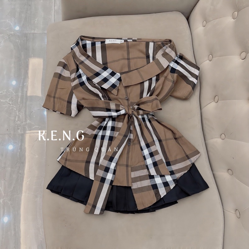 SET ÁO TRỄ VAI CHÂN VÁY KẺ