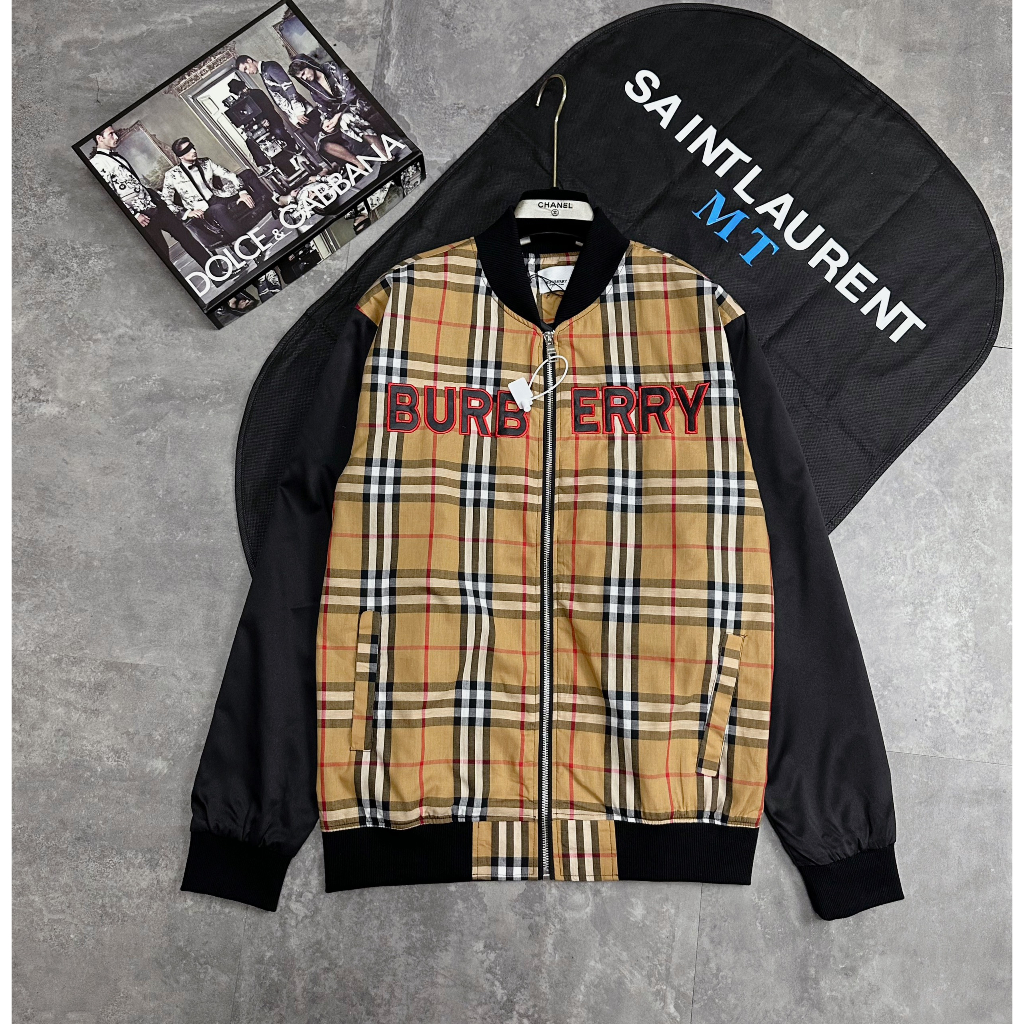 Khoác Bomber brrury đang hot nhất năm nay siêu chất hàng chuẩn 1:1 2023 new.