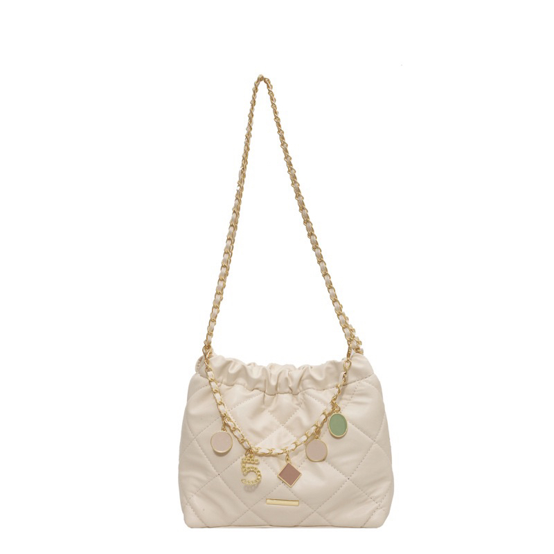Túi charm hobo xinh mẫu hottend 2023