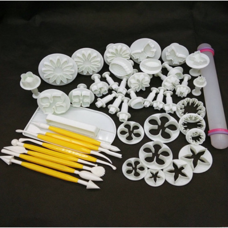 Bộ fondant  cao cấp tạo hình trang trí bánh gồm 46 chi tiết, loại tốt, tha hồ sáng tạo