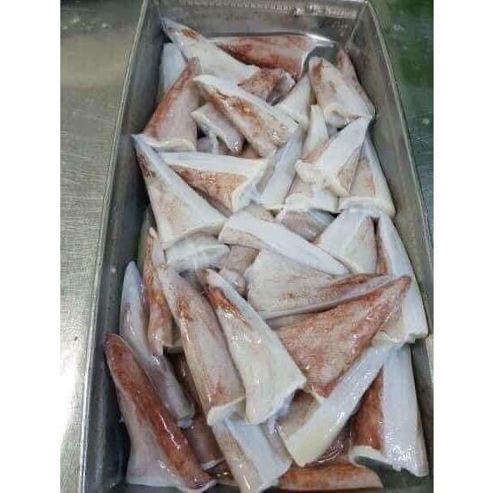 Đuôi mực lá đại dương túi 1kg hàng net