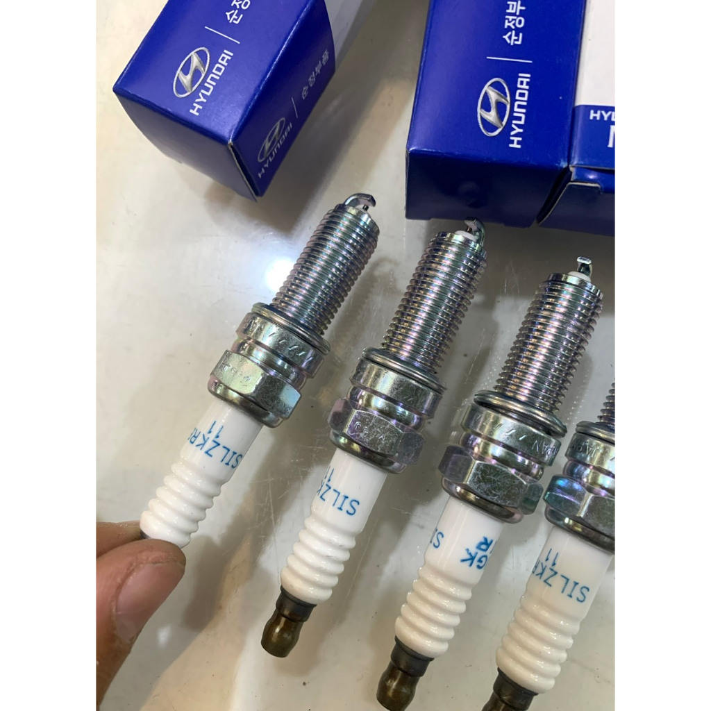 Bộ 4 Cái Bugi Đánh Lửa Xe KIA Morning, Cerato, Rio, Carens, Sorento...Hàng MOBIS Loại Xịn Chân Bạch Kim