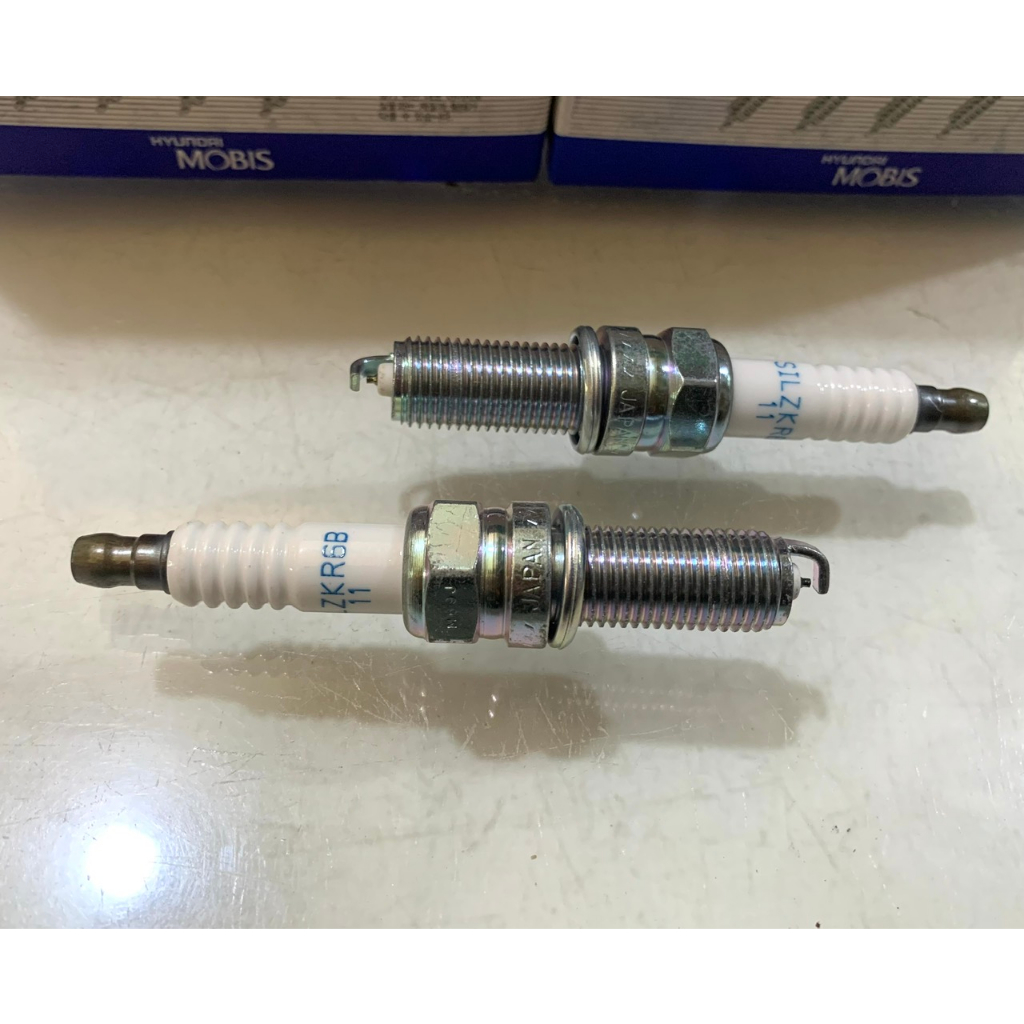 Bộ 4 Cái Bugi Đánh Lửa Xe KIA Morning, Cerato, Rio, Carens, Sorento...Hàng MOBIS Loại Xịn Chân Bạch Kim