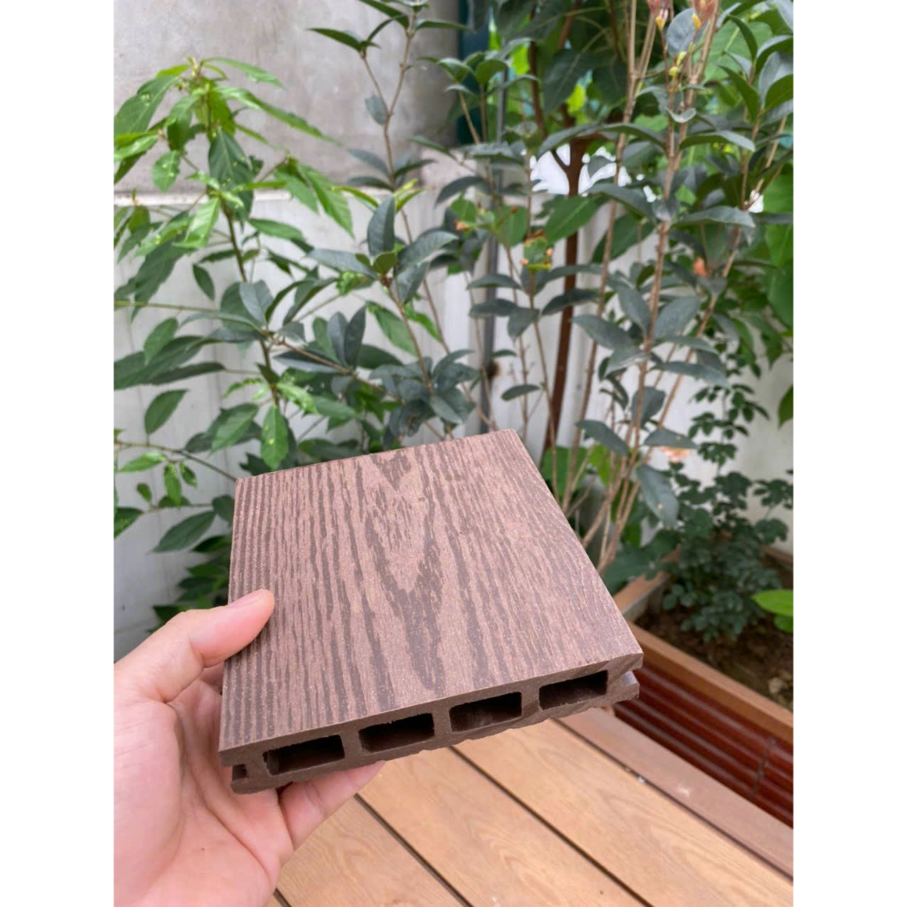 Sàn Ngoài Trời Đầy Đủ Mẫu Mã Kích Thước 140*25*2200mm Hàng Gỗ Nhựa Composite Ngoài Trời