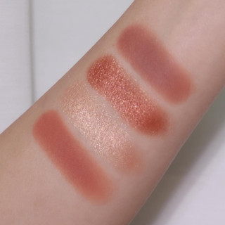 Phấn mắt Charmiss Glowlogram eyeshadow Palette 4g